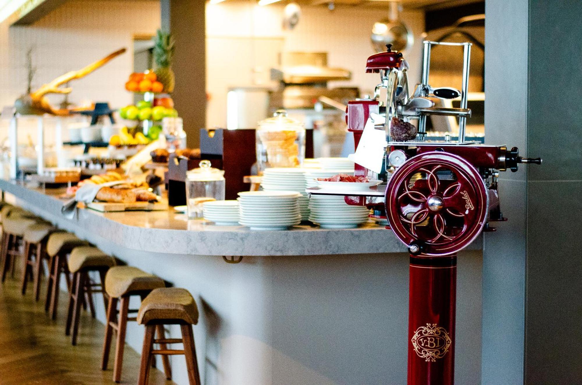B'Mine Hotel Frankfurt Airport Φραγκφούρτη Εξωτερικό φωτογραφία