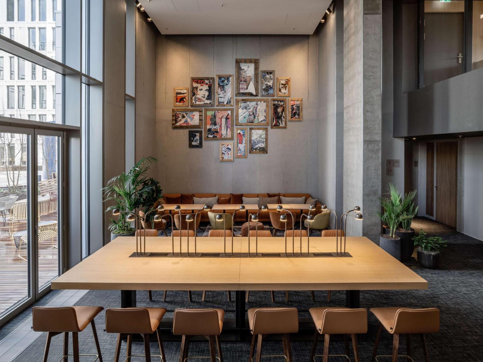 B'Mine Hotel Frankfurt Airport Φραγκφούρτη Εξωτερικό φωτογραφία