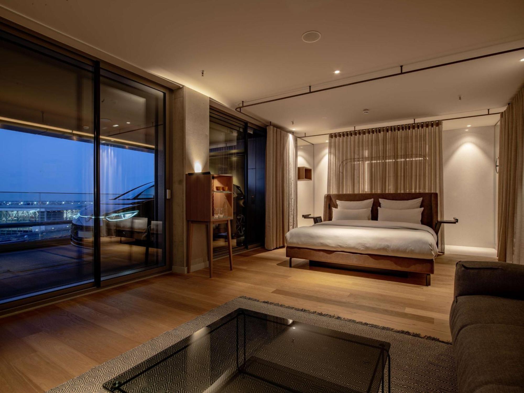 B'Mine Hotel Frankfurt Airport Φραγκφούρτη Εξωτερικό φωτογραφία