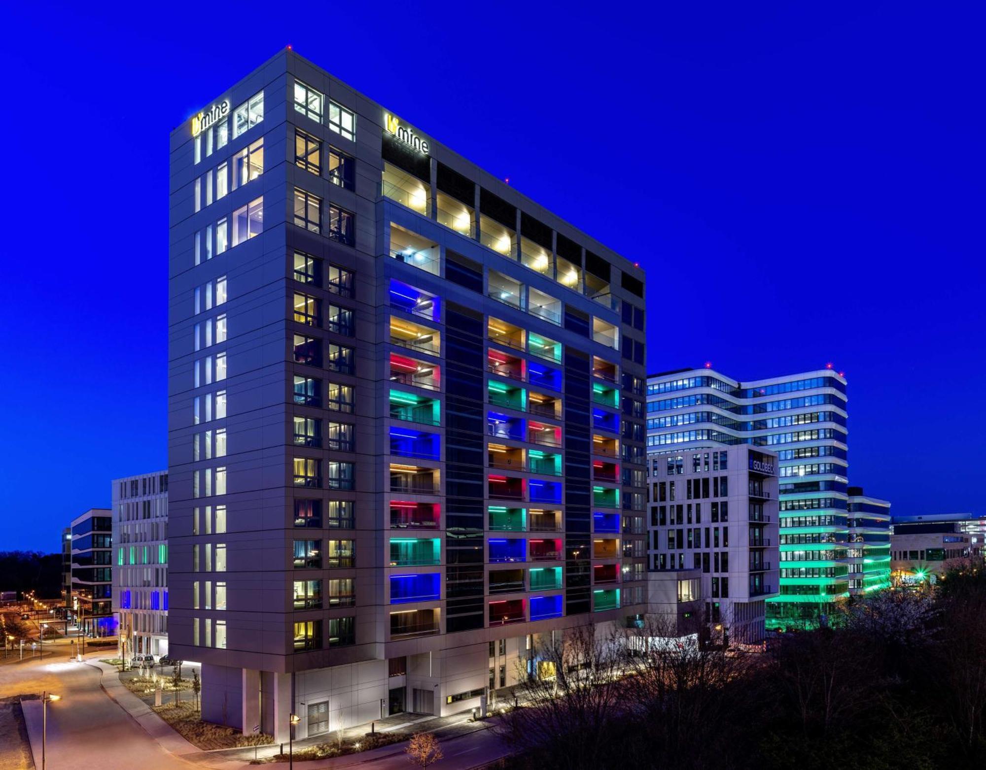 B'Mine Hotel Frankfurt Airport Φραγκφούρτη Εξωτερικό φωτογραφία